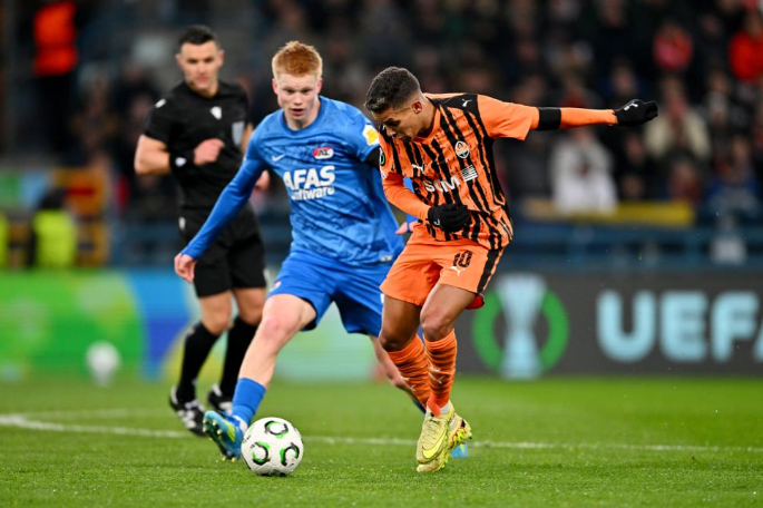 Shakhtar Donetsk vs AZ Alkmaar (02:00 – 10/04) | Xem lại trận đấu